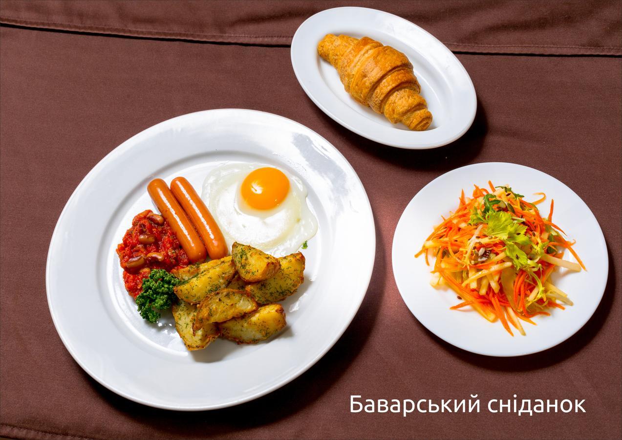 Gala Hotel Камианец-Подилский Екстериор снимка